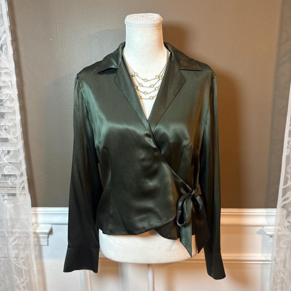 Spenser Jeremy Silk‎ Wrap Top Olive Satin Blouse Size 6 Quiet Luxury